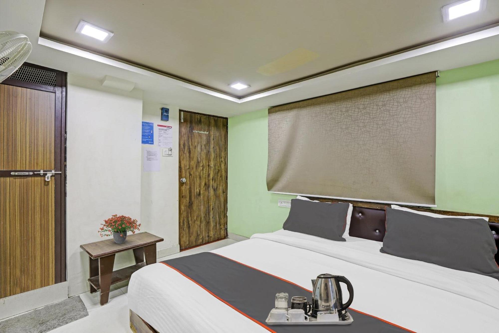 Hotel O Royal 阿穆达巴 外观 照片