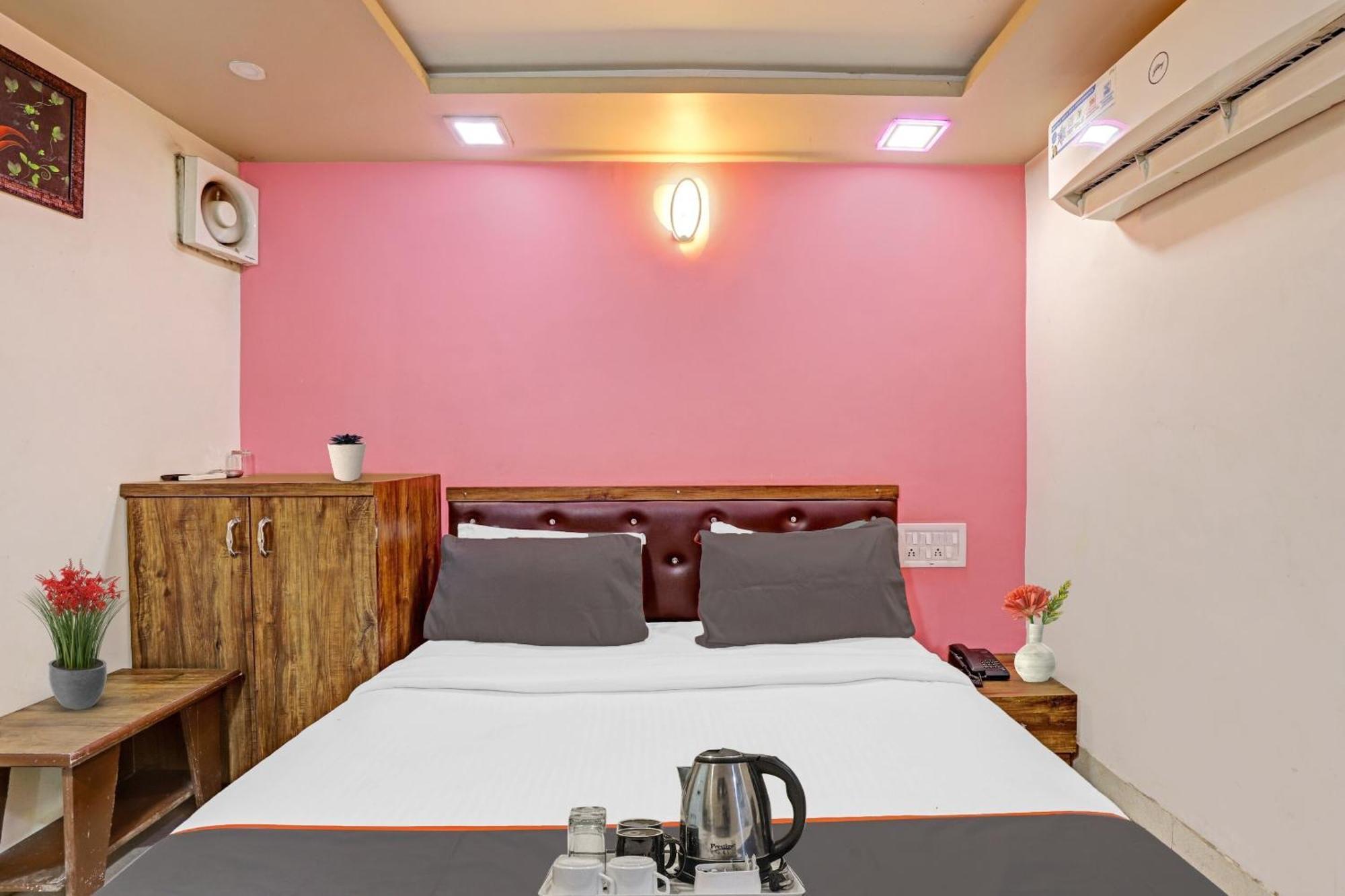 Hotel O Royal 阿穆达巴 外观 照片